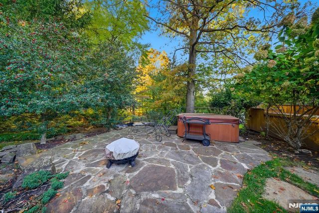 62 Venus Drive, Closter, NJ 07624