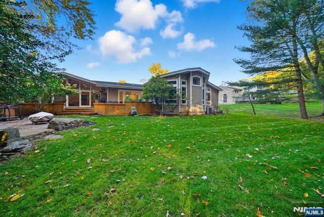 62 Venus Drive, Closter, NJ 07624