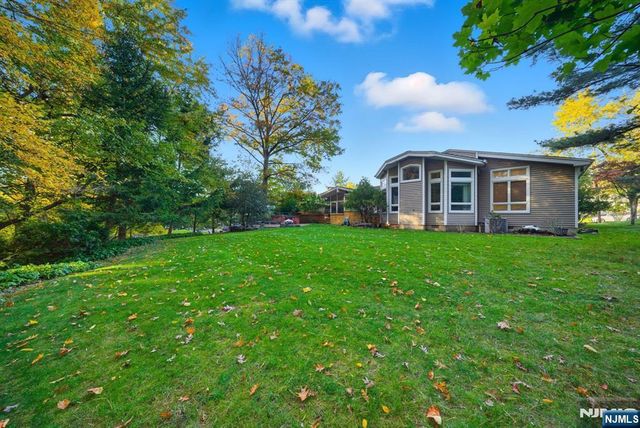 62 Venus Drive, Closter, NJ 07624