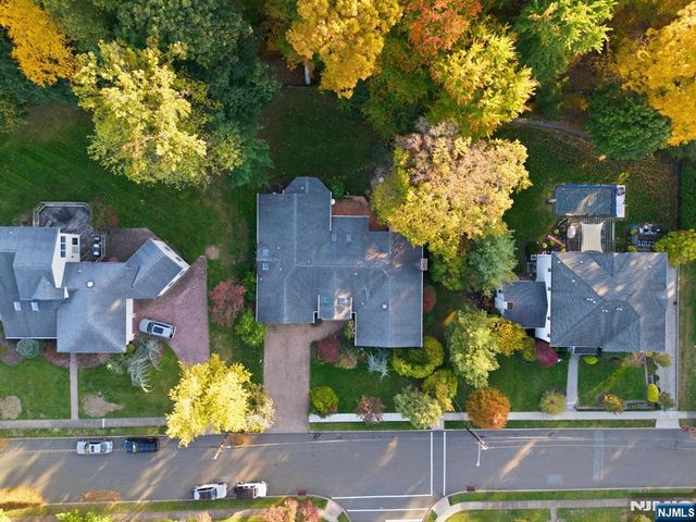 62 Venus Drive, Closter, NJ 07624