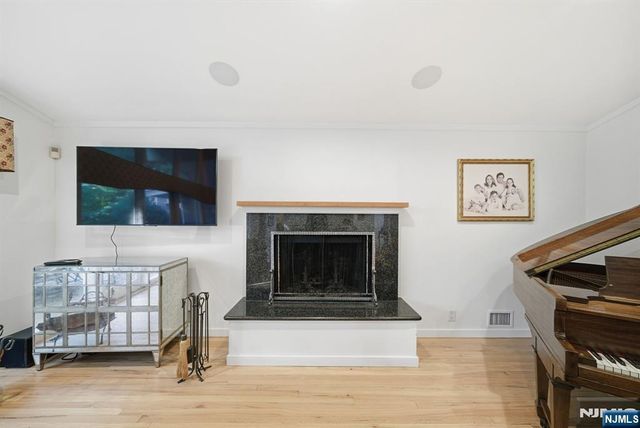 62 Venus Drive, Closter, NJ 07624