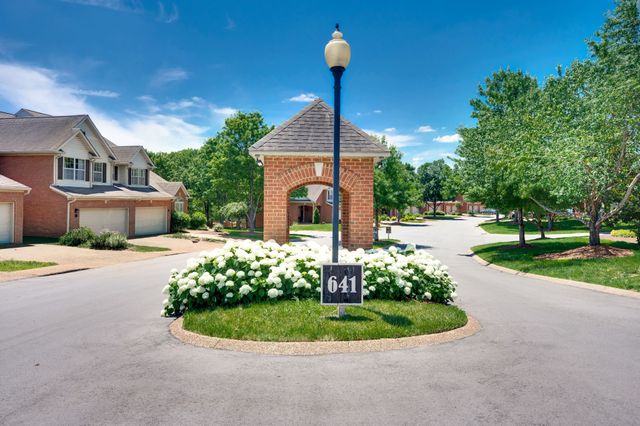 641 Old Hickory Blvd Unit 128, Brentwood, TN 37027