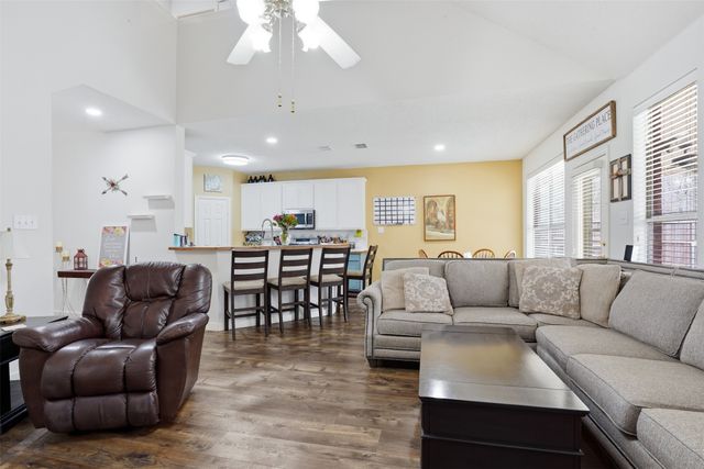 1012 Wedgewood Drive, Mansfield, TX 76063