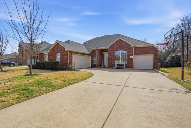1012 Wedgewood Drive, Mansfield, TX 76063