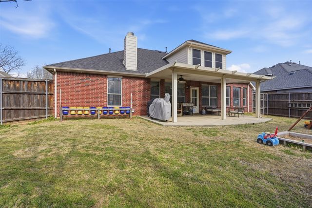1012 Wedgewood Drive, Mansfield, TX 76063