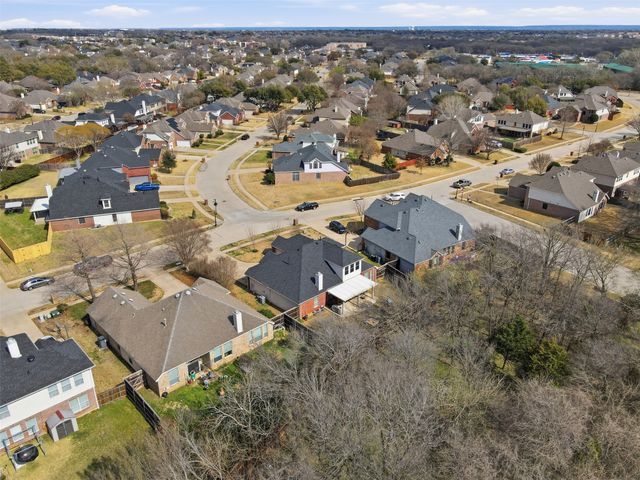 1012 Wedgewood Drive, Mansfield, TX 76063