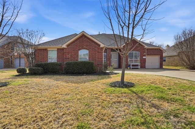 1012 Wedgewood Drive, Mansfield, TX 76063