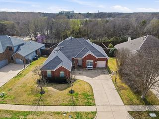 1012 Wedgewood Drive, Mansfield, TX 76063