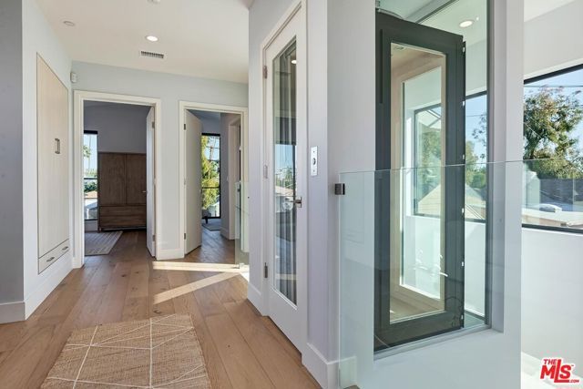 489 S Willaman Drive, Los Angeles, CA 90048