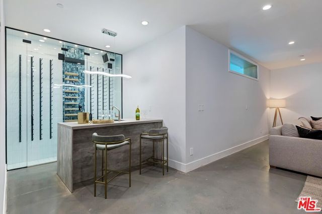 489 S Willaman Drive, Los Angeles, CA 90048