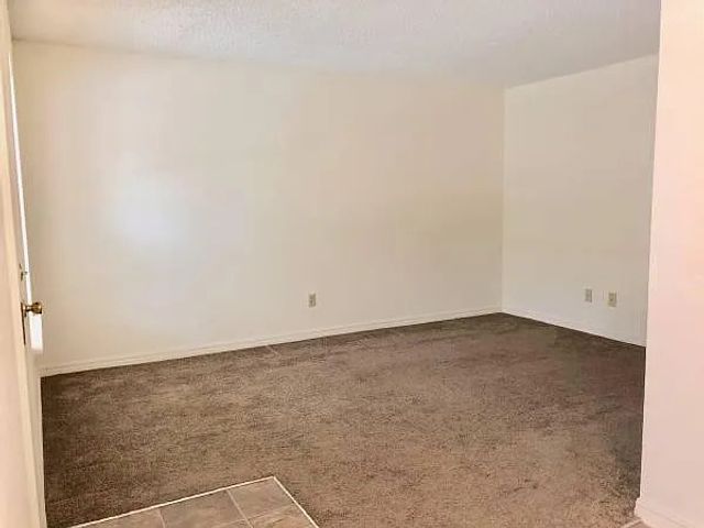 938 W Cleveland Street 104, Fayetteville, AR 72701