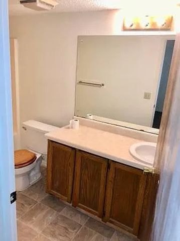 938 W Cleveland Street 104, Fayetteville, AR 72701