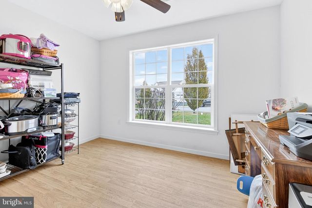 926 SWEETBAY LN, Lebanon, PA 17046