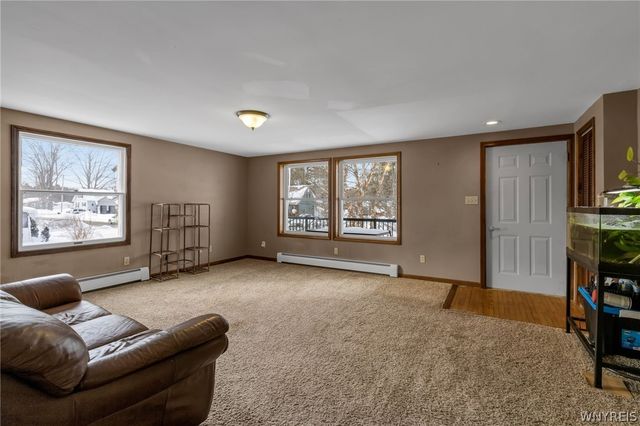 8649 West Avenue, Eden, NY 14057