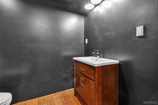 8649 West Avenue, Eden, NY 14057