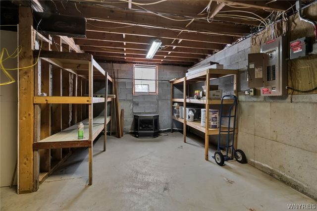 8649 West Avenue, Eden, NY 14057