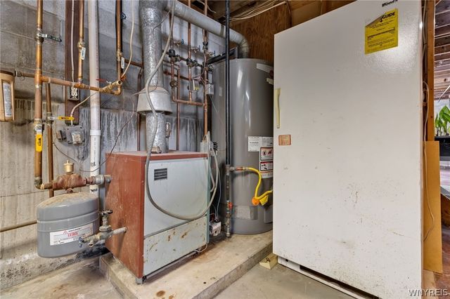 8649 West Avenue, Eden, NY 14057