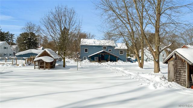 8649 West Avenue, Eden, NY 14057