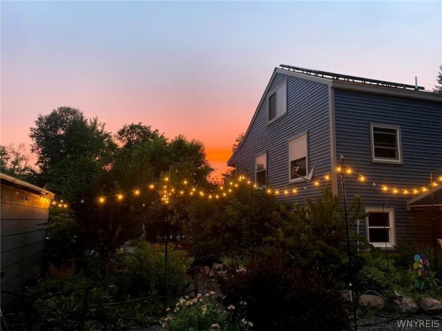 8649 West Avenue, Eden, NY 14057