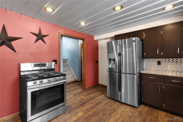 8649 West Avenue, Eden, NY 14057