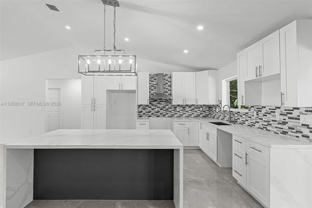 21991 SW 252nd St, Homestead, FL 33031