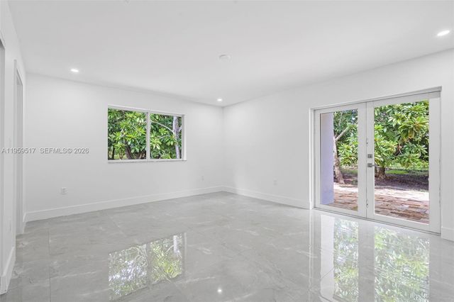 21991 SW 252nd St, Homestead, FL 33031