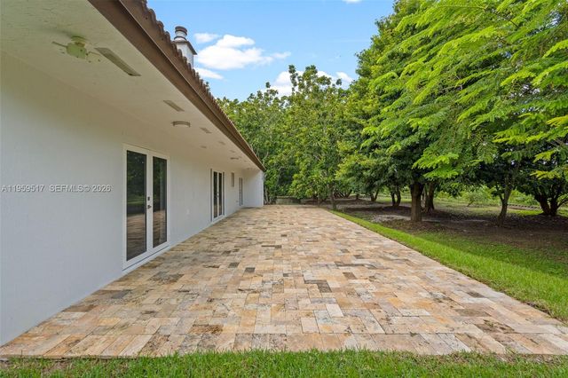 21991 SW 252nd St, Homestead, FL 33031