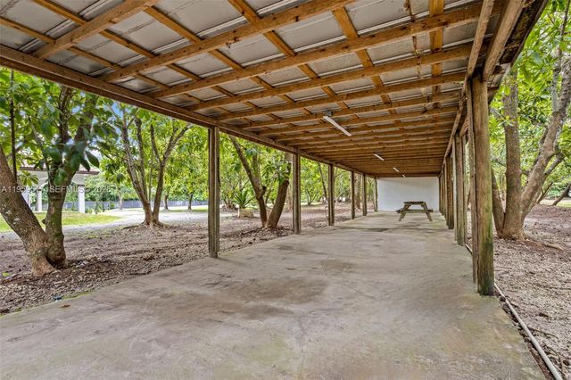 21991 SW 252nd St, Homestead, FL 33031