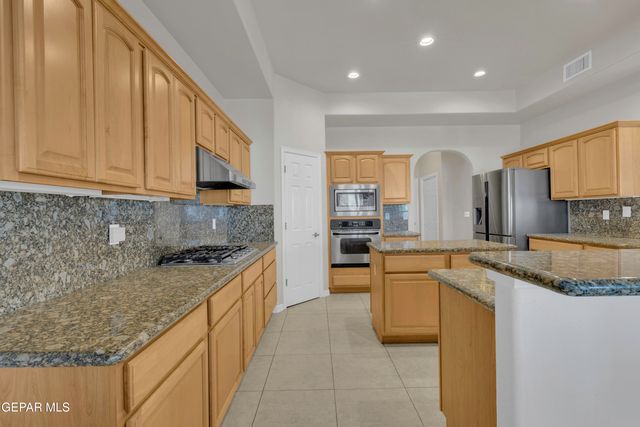 1463 SHELBY RIDGE Drive, El Paso, TX 79912