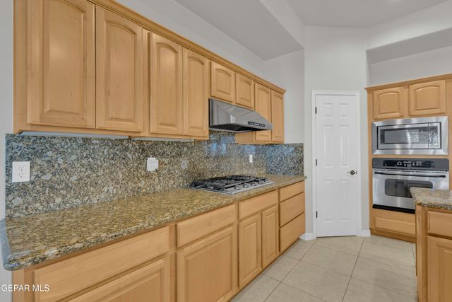 1463 SHELBY RIDGE Drive, El Paso, TX 79912