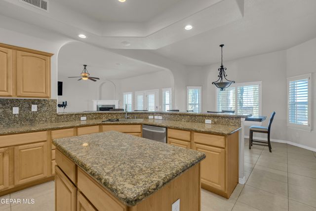 1463 SHELBY RIDGE Drive, El Paso, TX 79912