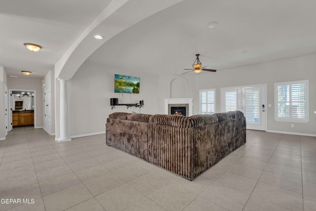 1463 SHELBY RIDGE Drive, El Paso, TX 79912