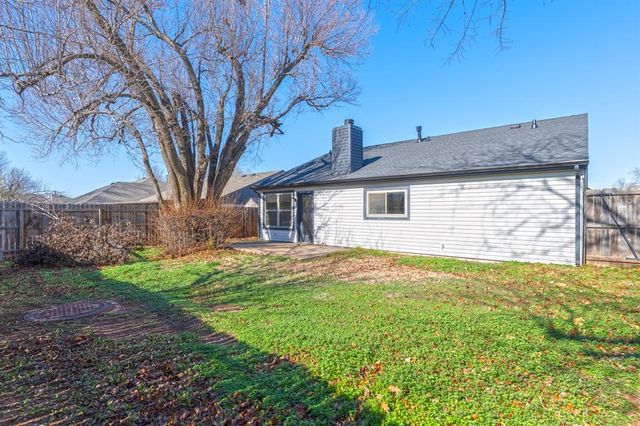 1804 Foxfire Road, Edmond, OK 73003