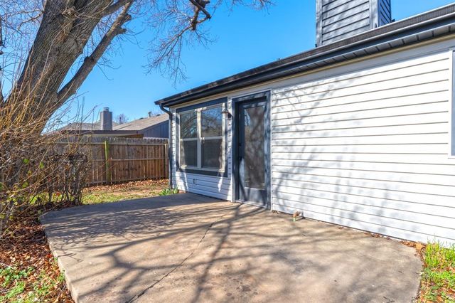 1804 Foxfire Road, Edmond, OK 73003