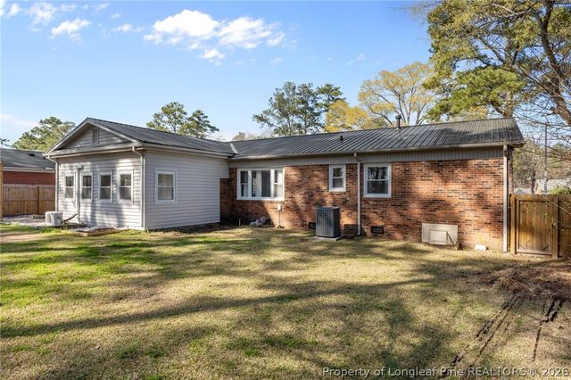 536 Glen Canyon Drive, Fayetteville, NC 28303