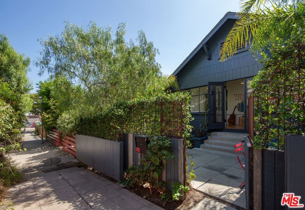 128 Park Place, Los Angeles, CA 90291 — photo 2
