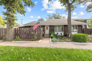 124 S Oakdale Ave # A1, Salina, KS 67401