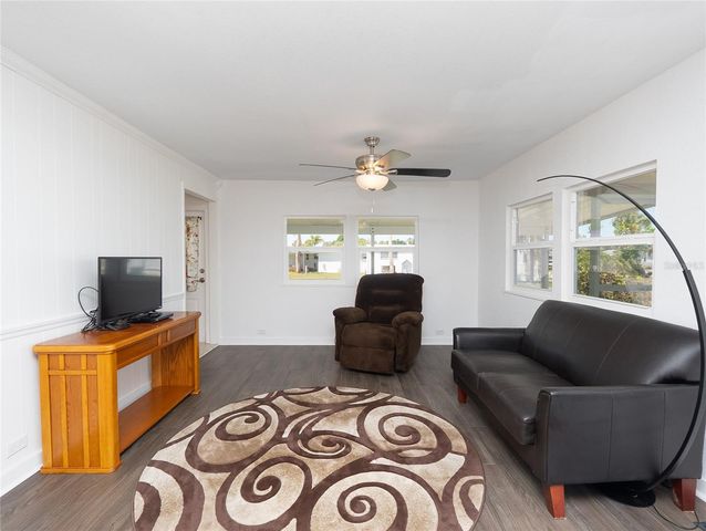 610 DELPHINIUM DRIVE, Venice, FL 34293