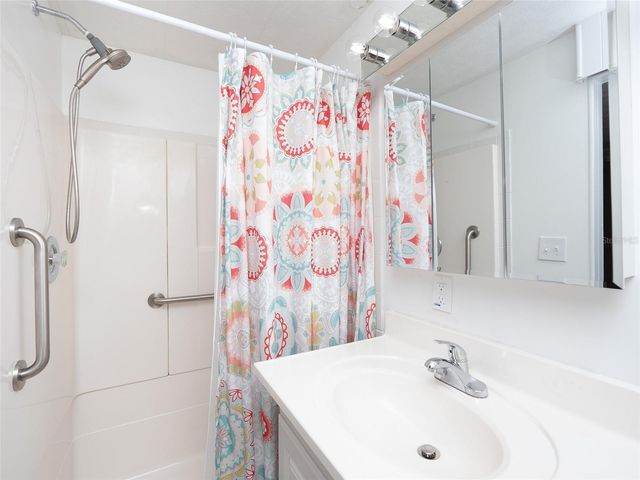 610 DELPHINIUM DRIVE, Venice, FL 34293