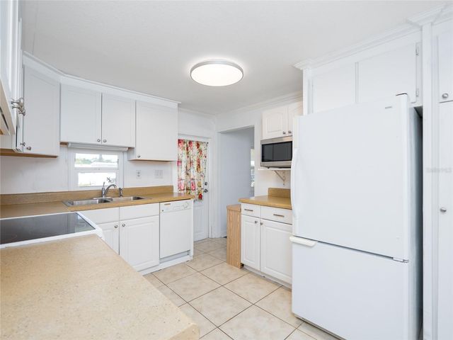 610 DELPHINIUM DRIVE, Venice, FL 34293