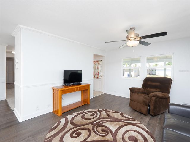 610 DELPHINIUM DRIVE, Venice, FL 34293