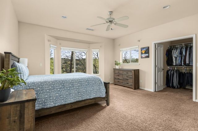 18410 Blue Teal Loop, Penn Valley, CA 95946