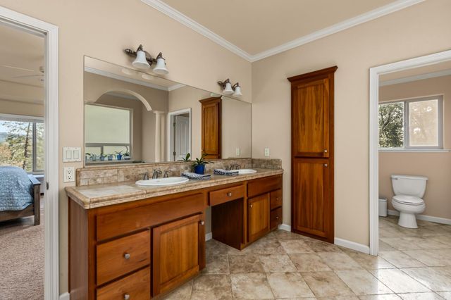 18410 Blue Teal Loop, Penn Valley, CA 95946