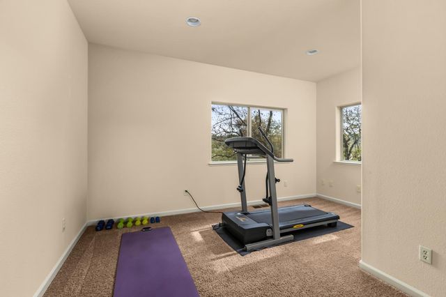 18410 Blue Teal Loop, Penn Valley, CA 95946