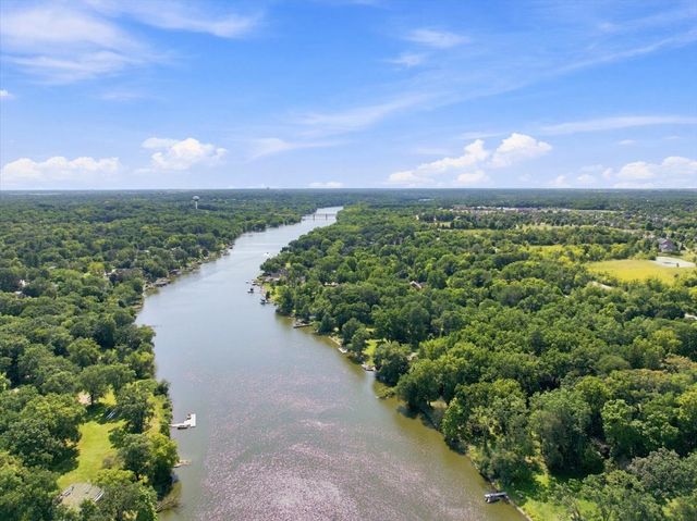 6N477 IL Route 31, St. Charles, IL 60174