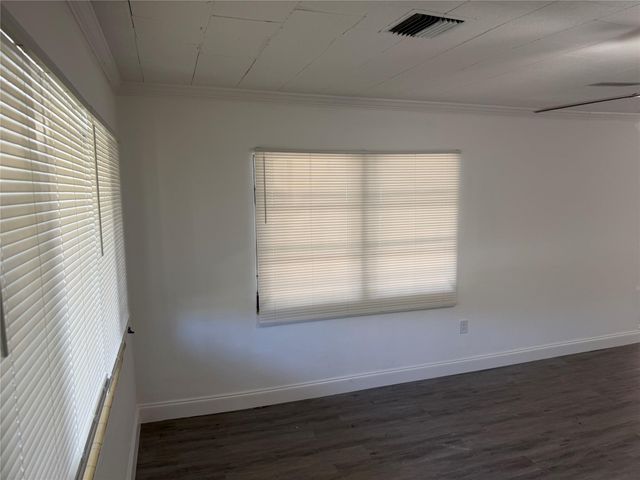 703 N 17th St, Fort Pierce, FL 34950