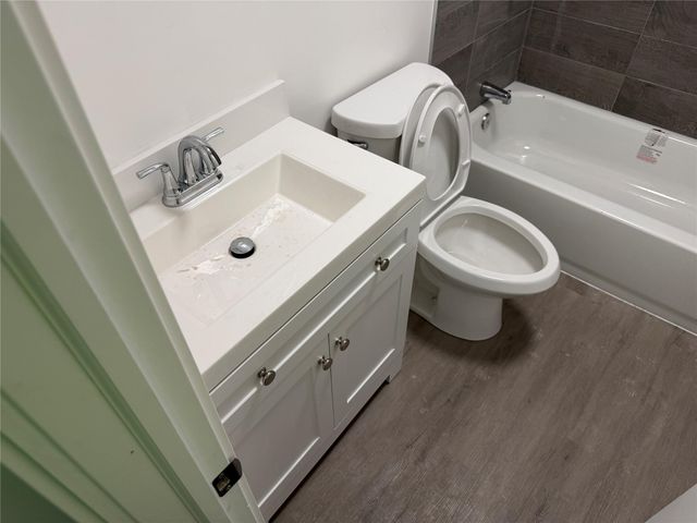 703 N 17th St, Fort Pierce, FL 34950