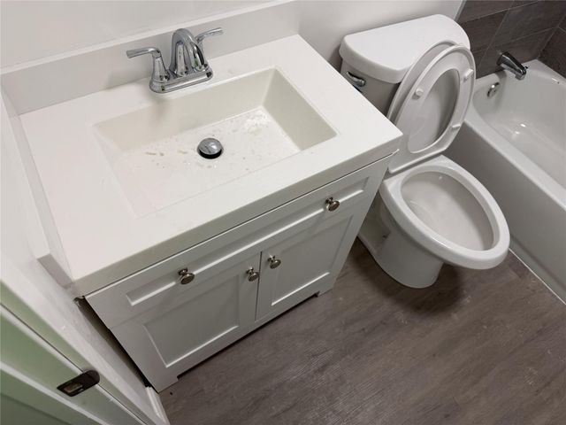 703 N 17th St, Fort Pierce, FL 34950