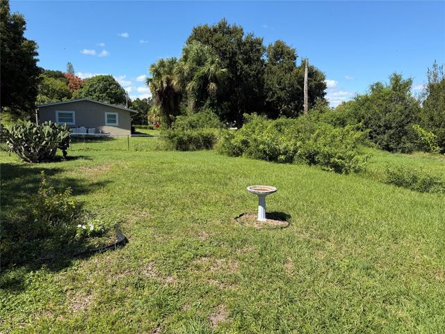 703 N 17th St, Fort Pierce, FL 34950