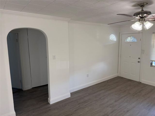 703 N 17th St, Fort Pierce, FL 34950